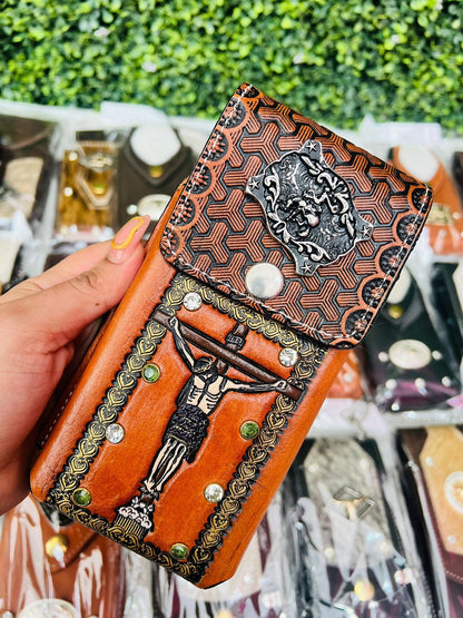 Porta Celular Vaquero de Piel de Res: Elegancia y Funcionalidad